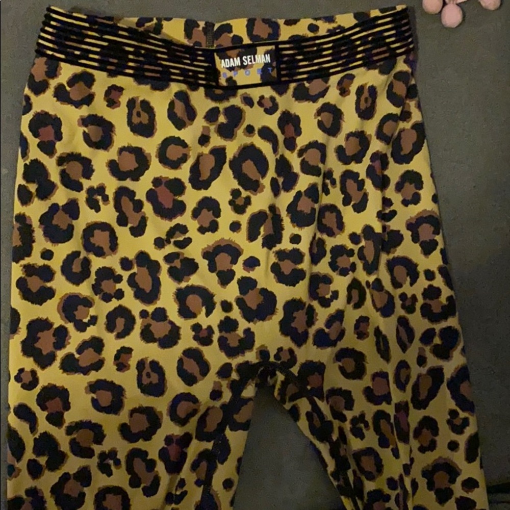 Bonded waist leopard leggings